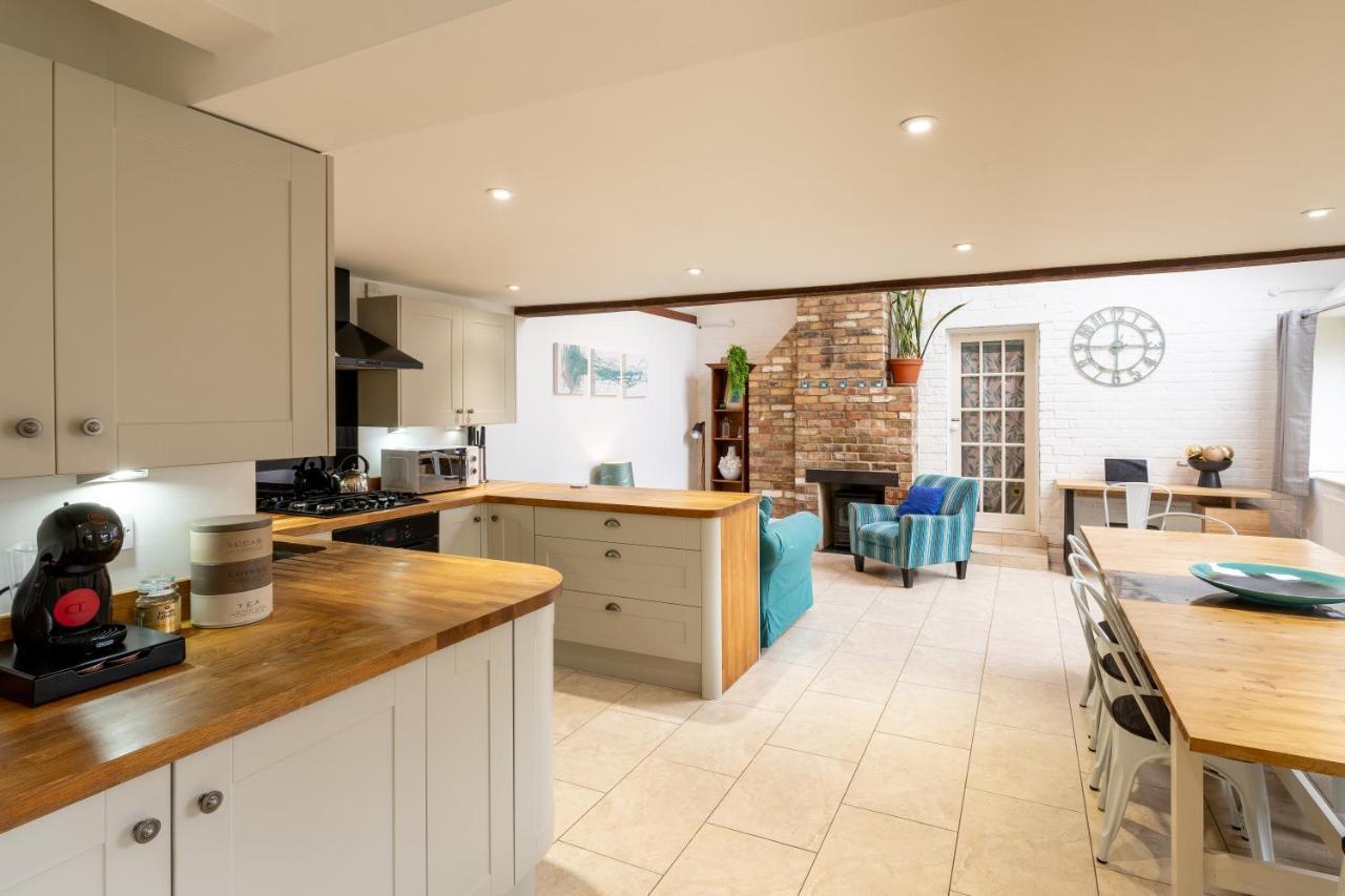 Colthorn Farm Cottage By Aryas Properties - Oxford Extérieur photo
